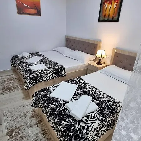Downtown Apartment *